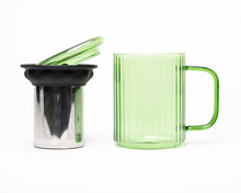 Charger l'image dans la galerie, Tasse avec infuseur (vert jade)
